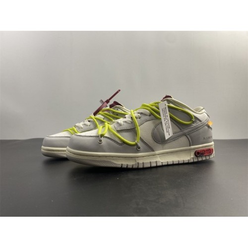 Off-White x Nike Dunk Low 8 of 50